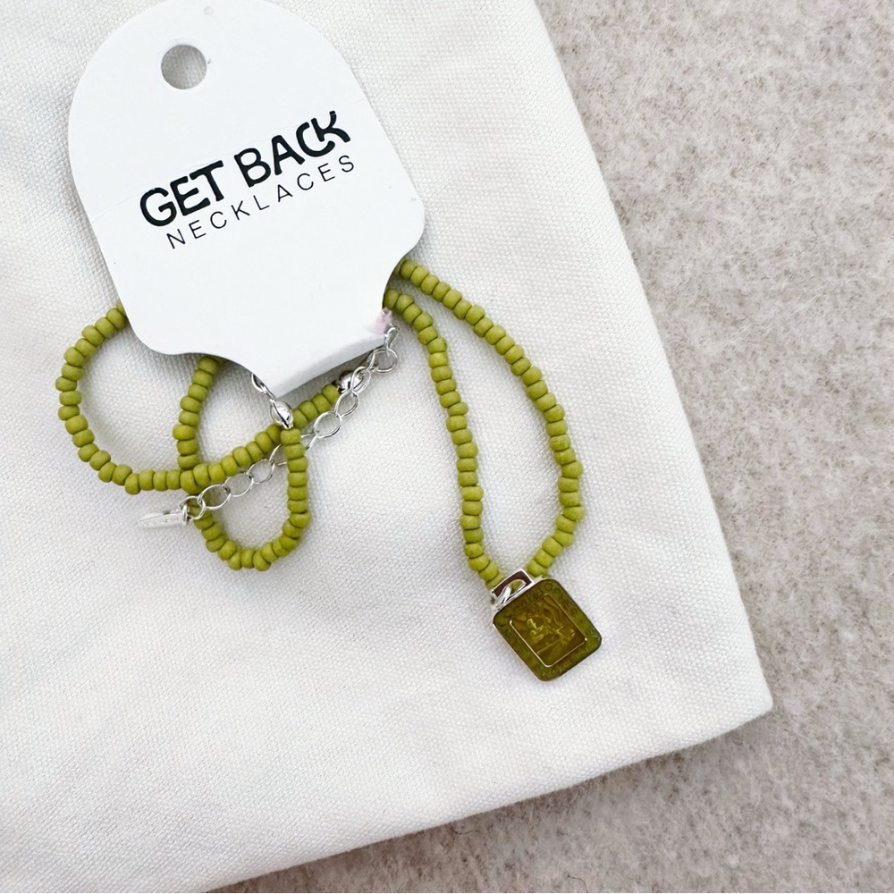 Green Beachy Chocker